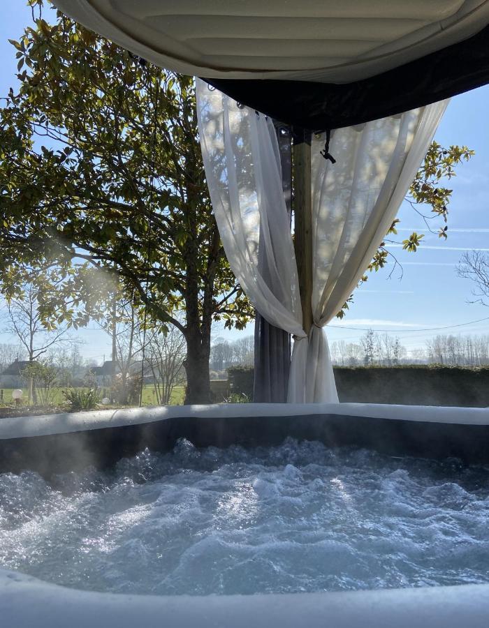 Cottage-Gite & Jacuzzi - Chez Flo & Marc Chouzy-sur-Cisse ภายนอก รูปภาพ
